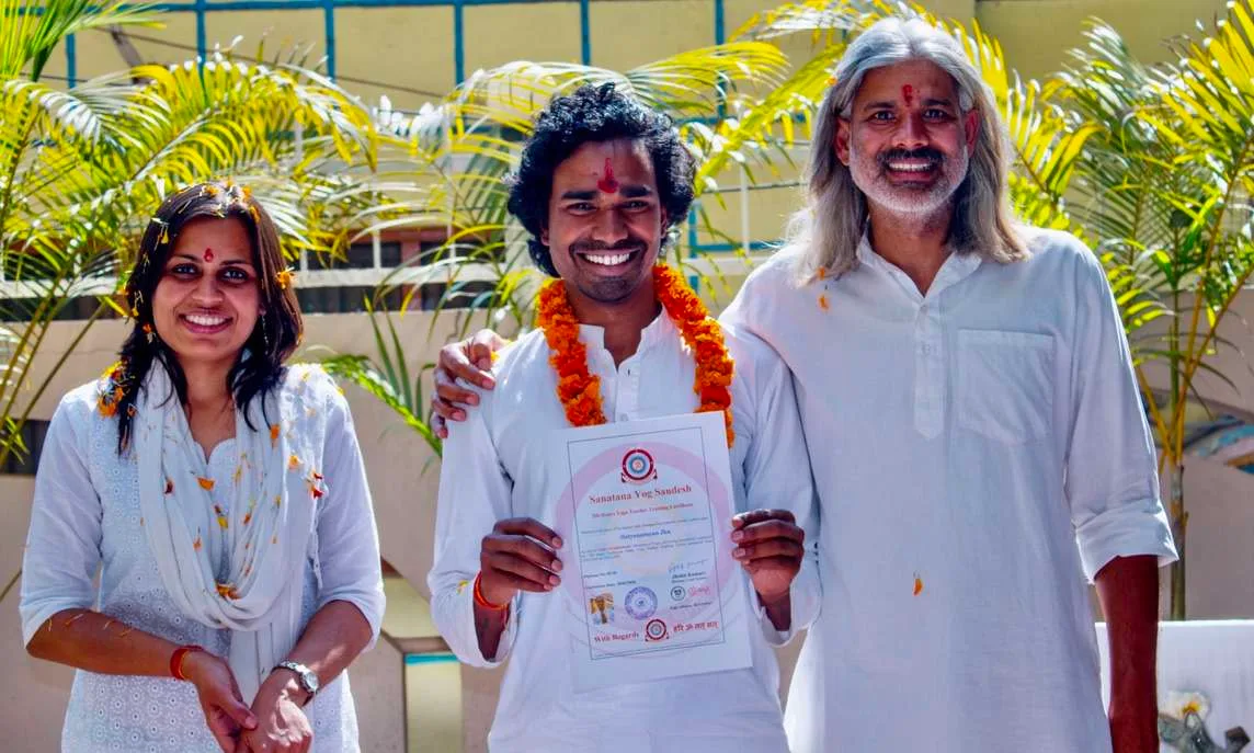 300 hours hatha yoga teacher training in rishikesh