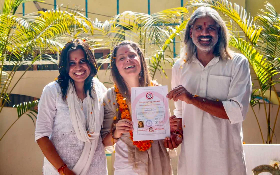 300 hours hatha yoga teacher training in rishikesh