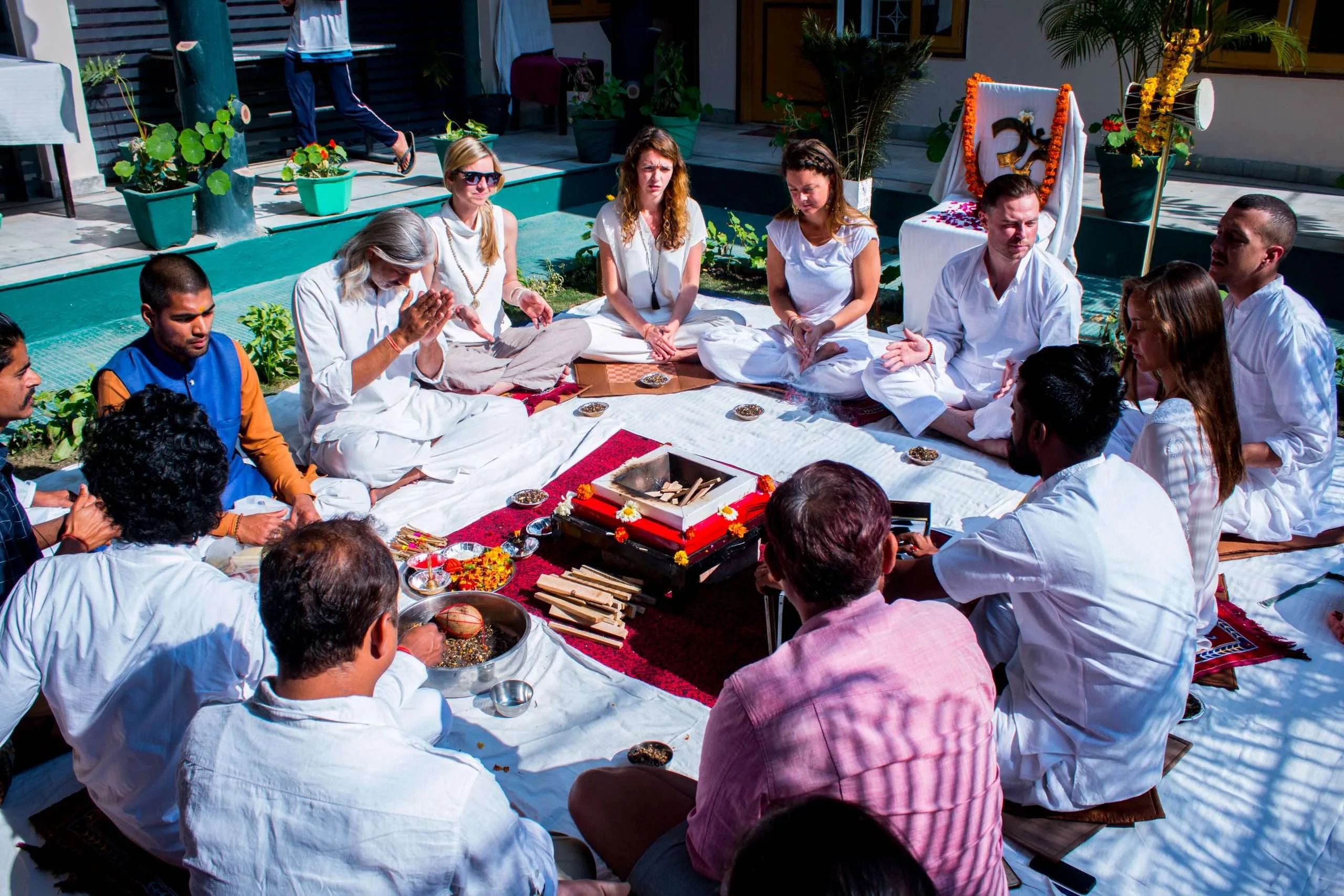 300 hours hatha yoga teacher training in rishikesh